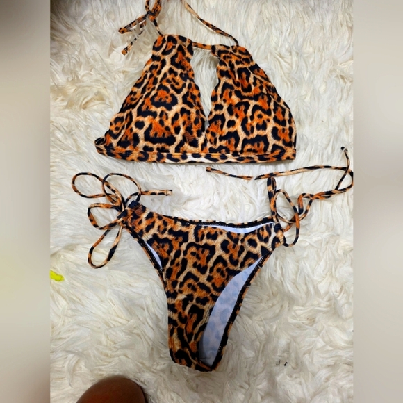 Wild Leopard Bikini Set - Picture 1 of 1